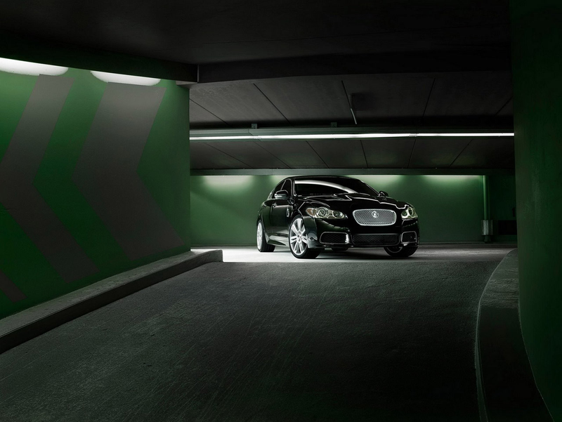 Illustration for article titled 2010 Jaguar XFR: A Powerful Pussycat